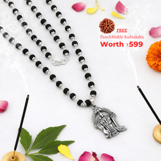 Murugan pendant with karungali silver cap mala