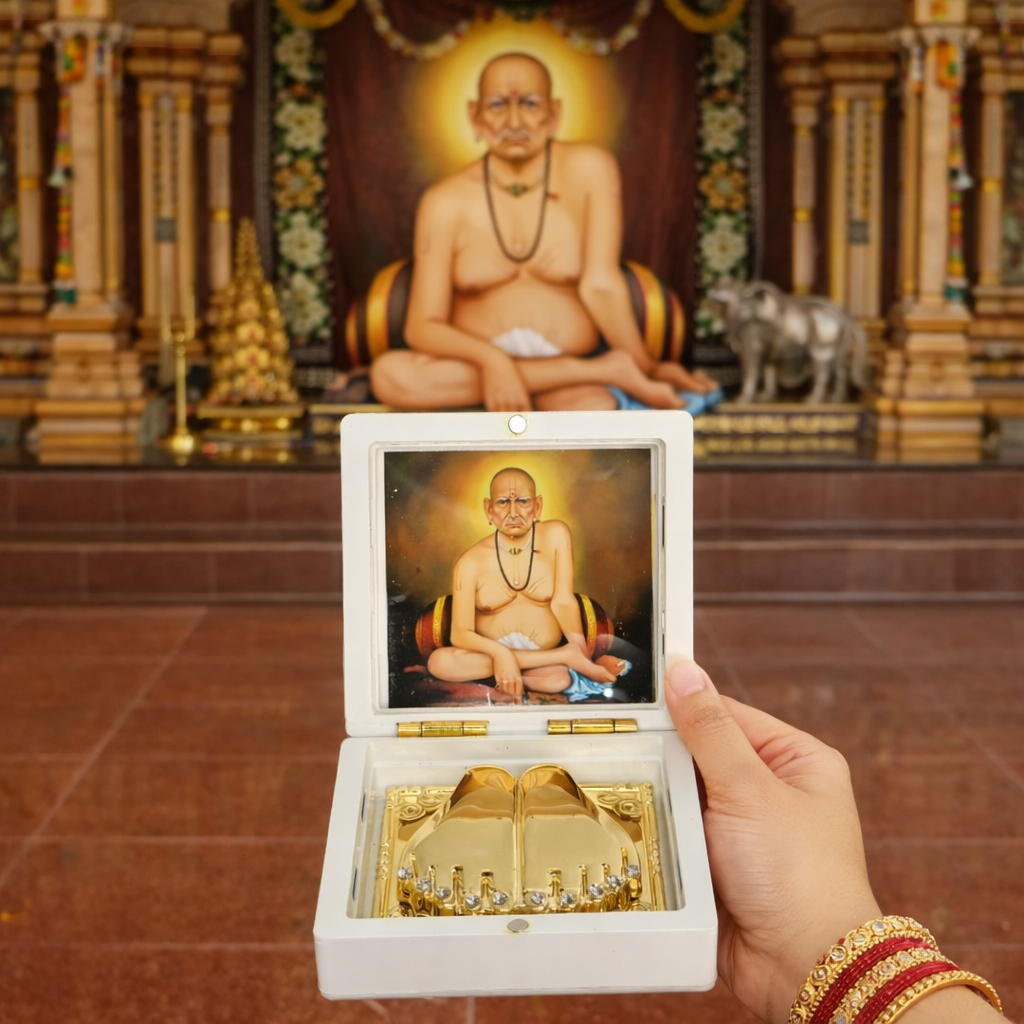 Abhimantrit Shri Swami Samarth Charan  Paduka